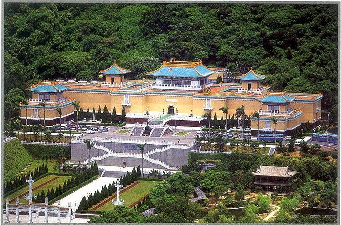 Keelung Shore Excursion: Xiangshan Hiking & Classic Taipei Culture Private Tour - An Honest Look at a Busy Day in Taipei