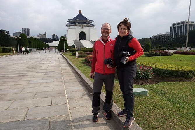 Keelung Shore Excursion: Xiangshan Hiking & Classic Taipei Culture Private Tour - Xiangshan (Elephant Mountain) Hike