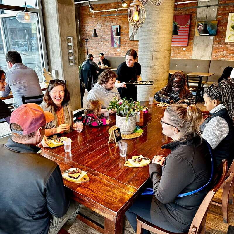 Kelowna: Walking Food Tour with 7 Tastings and 4 Drinks - Key Points