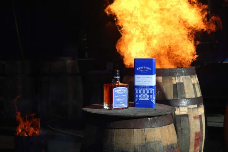 Kempton: Craft Distillery Tour with Gin & Whisky Tasting - Key Points