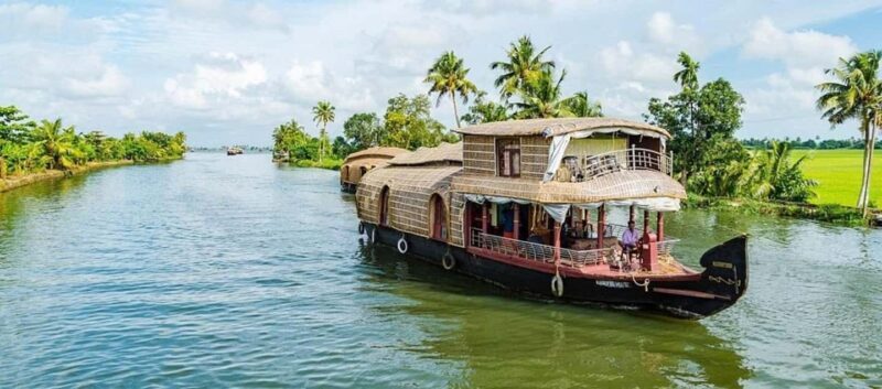 Kerala in 2 Days: Cochin Sightseeing & Alleppey Houseboat. - The Sum Up
