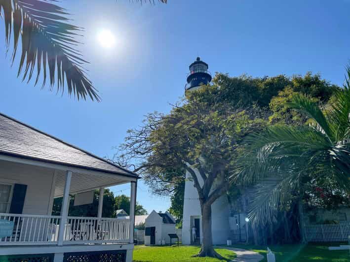 Key West GPS Audio Tour: From Seaside Village to Micro State - A Closer Look at the Itinerary and Highlights
