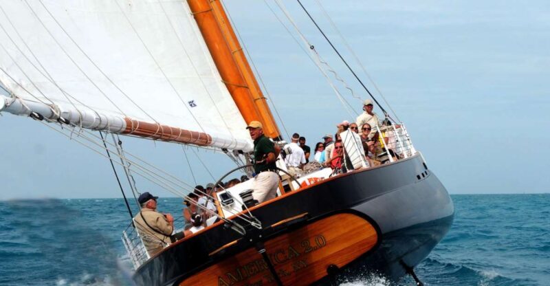 Key West: Schooner Day Sail with Onboard Bar - The Beverage Package and Onboard Amenities