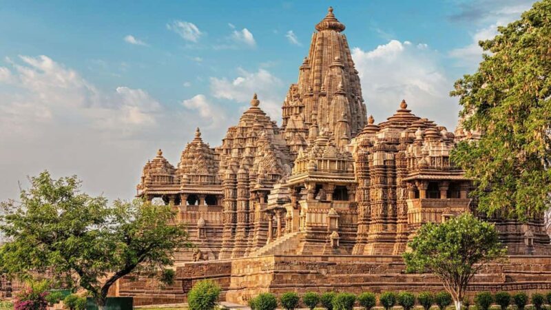 Khajuraho: Private Kamasutra Temples Day Tour with Guide - What Our Reviews Say