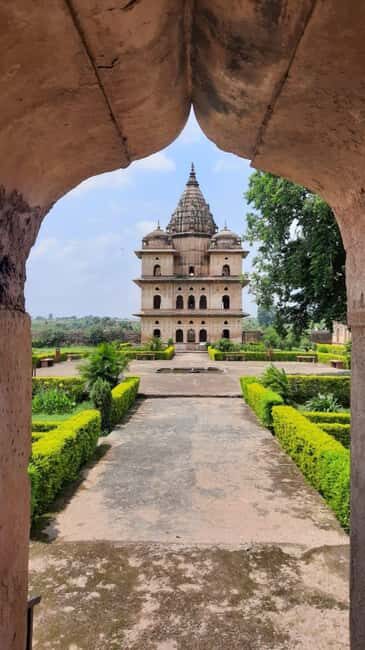 Khajuraho: Private Kamasutra Temples Day Tour with Lunch - A Deep Dive into the Tour Experience