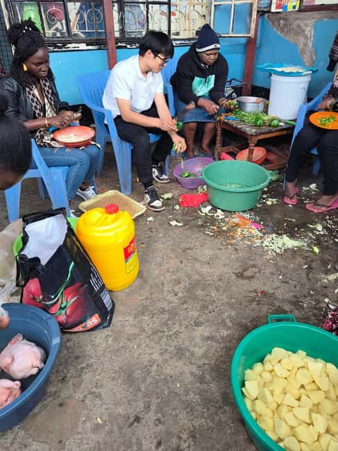 "Kibera Slum Tour: Explore with a Local Social Entrepreneur" - Key Points