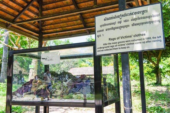 Killing Fields and Prison S21 Bus Tour - The Pros and Cons