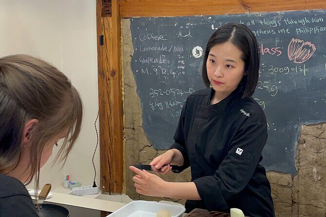 Kimchi class with Chef Hakyung near Gyeongbokgung place - Value for Money