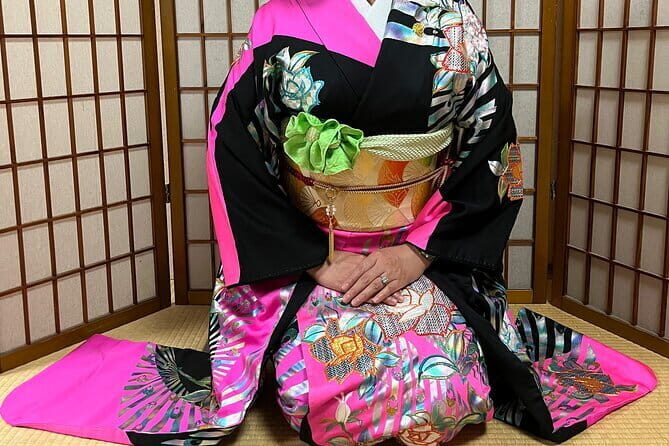Kimono, Tea ceremony and Shodo in Kimono School - An In-Depth Look at the Experience