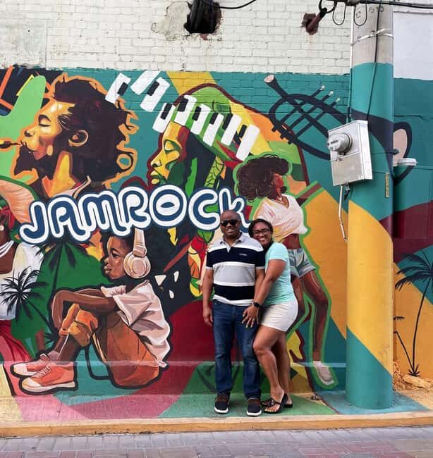 Kingston: Walking Tour with Mural Exploration - Kingston: Walking Tour with Mural Exploration