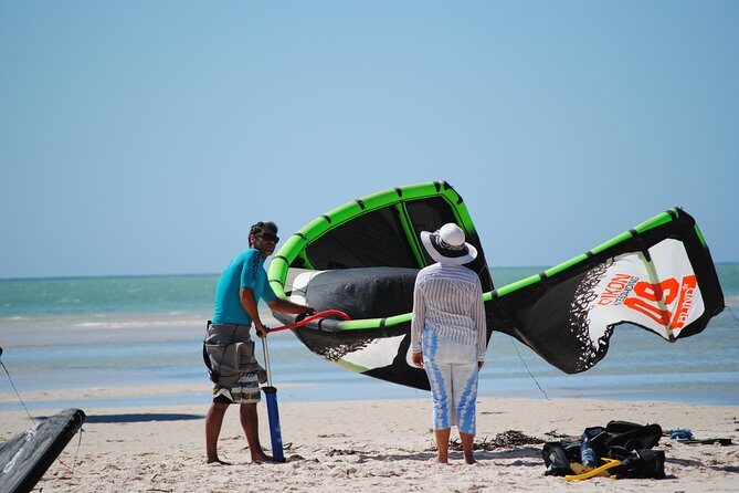 Kitesurfing Lesson - An Overview of the Kitesurfing Experience in Shark Bay
