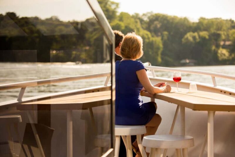 Knoxville: Sunset Dinner Cruise on Tennessee River - Key Points