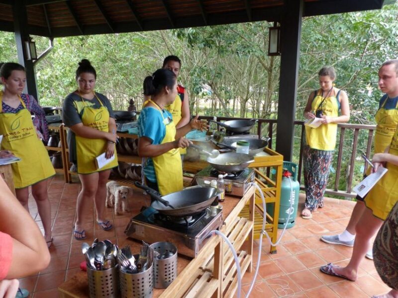 Koh Lanta: Lunch Course at Lanta Thai Cookery School - A Closer Look at the Experience