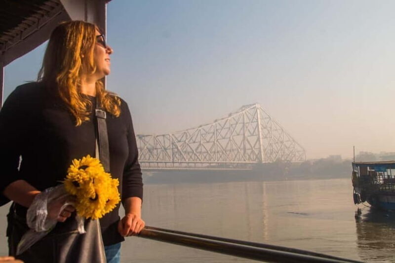 Kolkata: Magic Hour Tour with Breakfast - Kolkata: Magic Hour Tour with Breakfast — A Morning to Remember