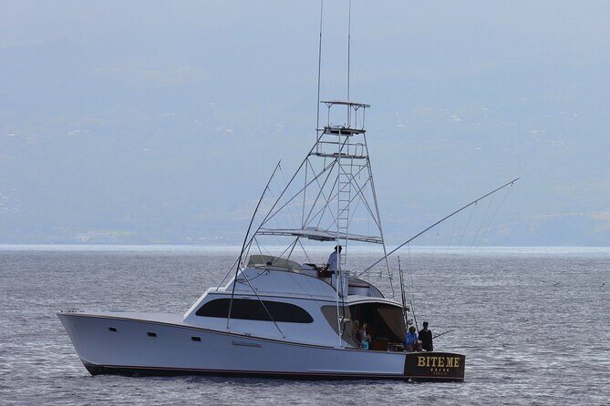 Kona Hawaii Deep Sea Luxury Fishing Trip on Bite Me 5 - A Closer Look at the Kona Deep Sea Fishing Experience