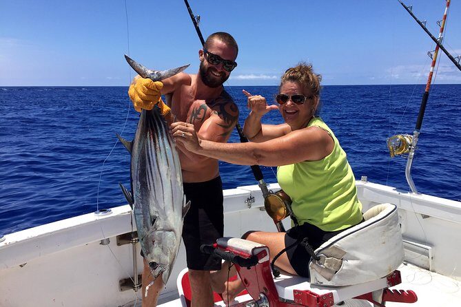 Kona Hawaii Fishing/Snorkel Large Group Private Charter on OE II - What Makes This Charter Special?