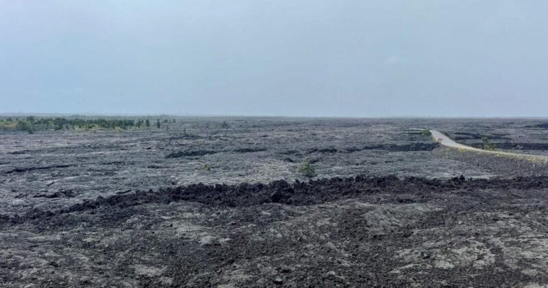 Kona: Kilauea Summit to Shore - The Drive Through Lush and Cloudy Landscapes