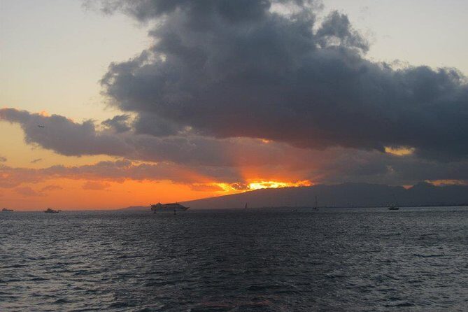 Kona-Kohala Coast Sunset Sail by Catamaran - Who Is This Tour Best For?