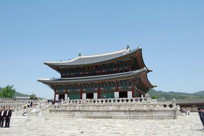 Korean Heritage Tour: Palaces and Villages of Seoul Including Gyeongbokgung Palace - The Real-World Experience: What Travelers Say