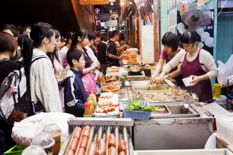 Kowloon: Private Night Markets & Street Food Experience - Exploring the Kowloon Night Scene: A Practical Breakdown