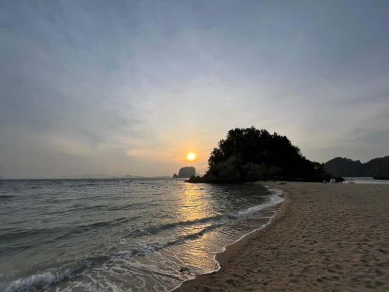 Krabi: Hong Island Sunset and BBQ Dinner Tour - Exploring the Krabi: Hong Island Sunset and BBQ Dinner Tour