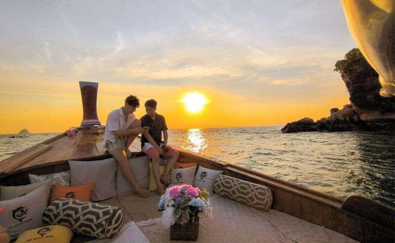 Krabi: Koh Hong Small Group Tour by Luxury Longtail Boat - Key Points