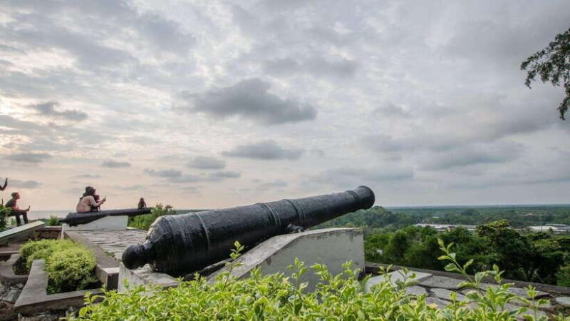 Kuala Lumpur: City Sights, Batu Caves and Fireflies Day Trip - Who Will Enjoy This Tour?