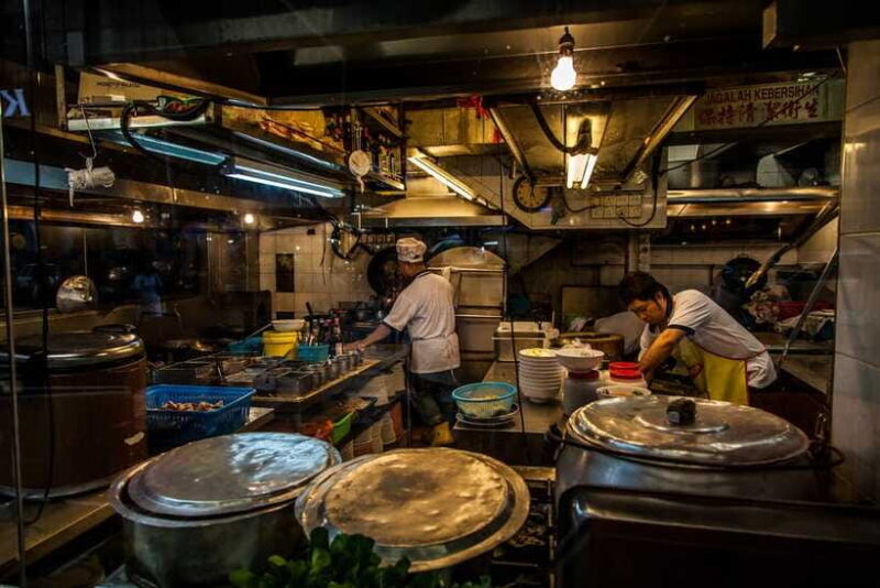 Kuala Lumpur: Evening Food Tour by Bike - Who Will Enjoy This Tour?