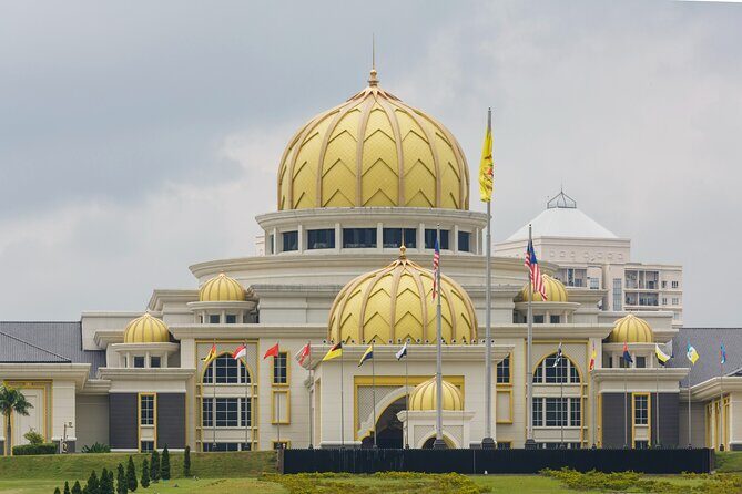 Kuala Lumpur Full Day City Tour with Petronas Twin Tower Tickets - What the Reviews Say