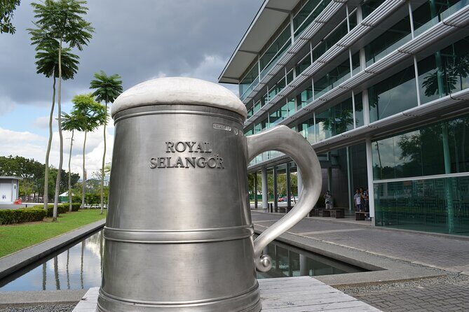 Kuala Lumpur Full Day City Tour with Petronas Twin Tower Tickets - FAQs