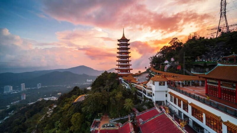Kuala Lumpur: Genting Highlands Tour with Awana Cable Car - Key Points