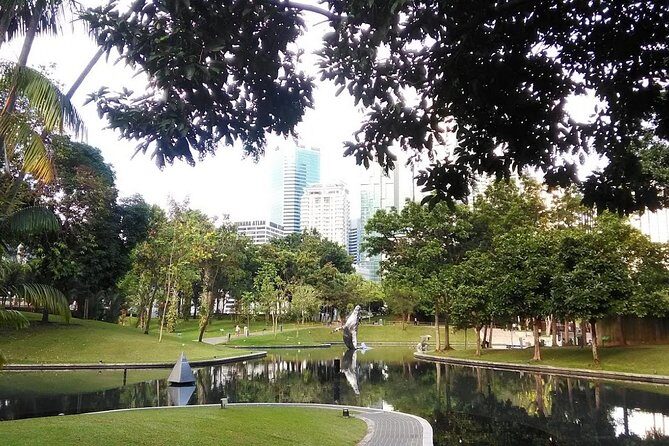 Kuala Lumpur InfoFun Walking Tour Experience - Authenticity and Guest Experiences