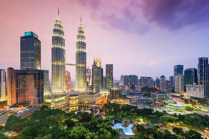 Kuala Lumpur Night Tour - A Closer Look at the Kuala Lumpur Night Tour