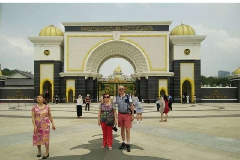 Kuala Lumpur: Private custom walking tour with a local guide - Key Points