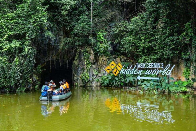 Kuala Lumpur: Private Day Trip to Ipoh with Transfers - Tasting Ipoh: Flavors and Markets