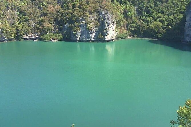 Kuala Lumpur Private Tour to Batu Caves Hotsprings And Waterfalls - An In-Depth Look at the Experience