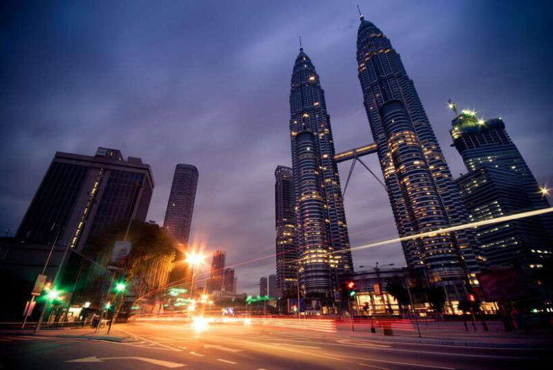 Kuala Lumpur: Private Walking Tour with a Local - Key Points