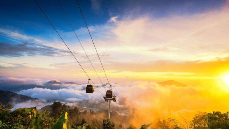 Kuala Lumpur: Putrajaya, Batu Caves & Genting Highlands Tour - Batu Caves: Colorful Temples and a Golden Statue