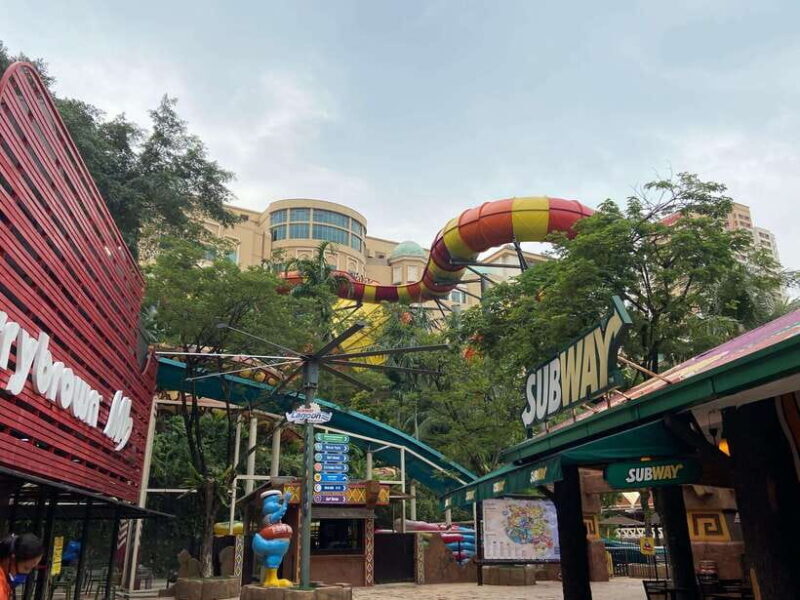 Kuala Lumpur: Sunway Lagoon Ticket & 1-Way Transfer - Food, Snacks, and Tips
