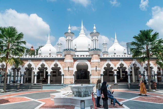 Kuala Lumpur to Ipoh City Tour Day Trip and Transfer to Penang - FAQ