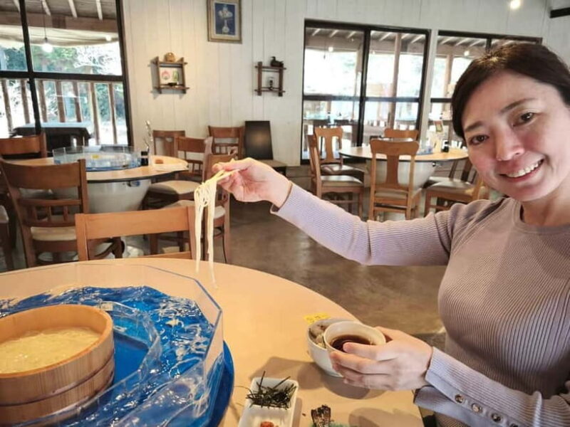 Kumamoto City: Private Castle Tour & Hidden Local Eats - Discovering Kumamoto: A Balance of History and Flavor