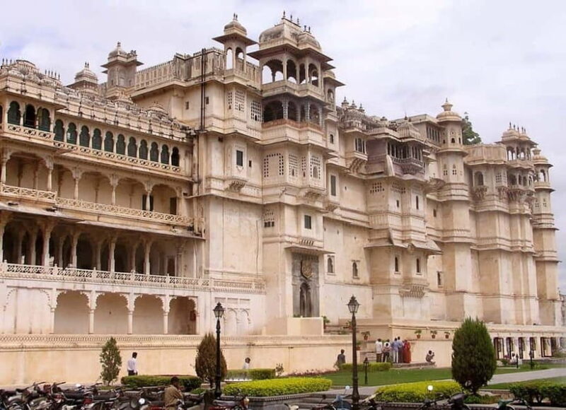 Kumbhalgarh Fort & Jain Temple Tour from Jodhpur To Udaipur - Key Points