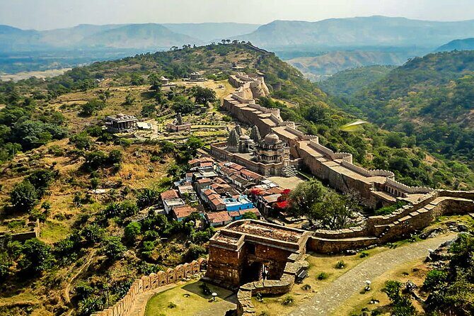 Kumbhalgarh & Ranakpur Day Trip from Udaipur with Guide and Lunch - What’s Included and What’s Not