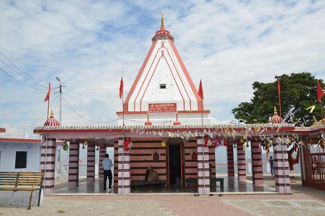 Kunjapuri Temple Sunrise Trek With Professional Guide - An In-Depth Look at the Kunjapuri Temple Sunrise Trek