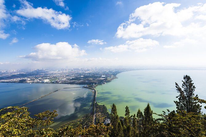 Kunming City Tour: Dragon Gate, Huating Temple and Daguan Pavilion - Key Points