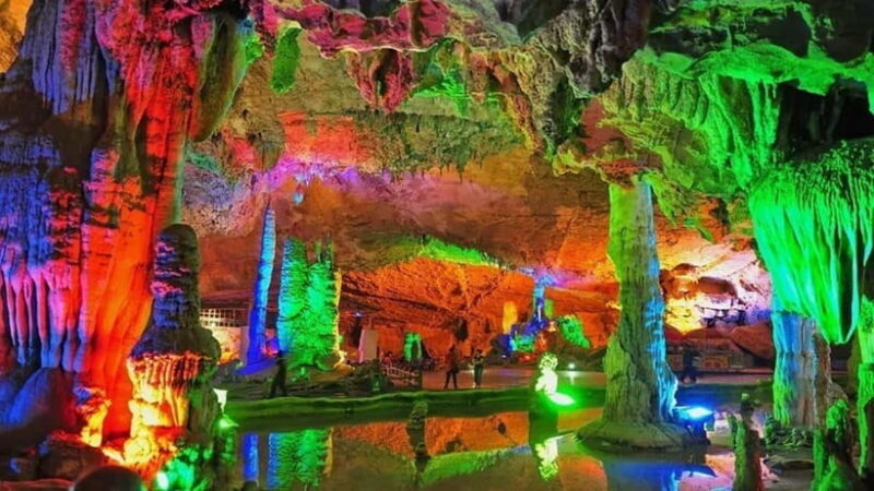 Kunming: Jiuxiang Cave & Roast Duck Lunch Private Tour - Price and Value