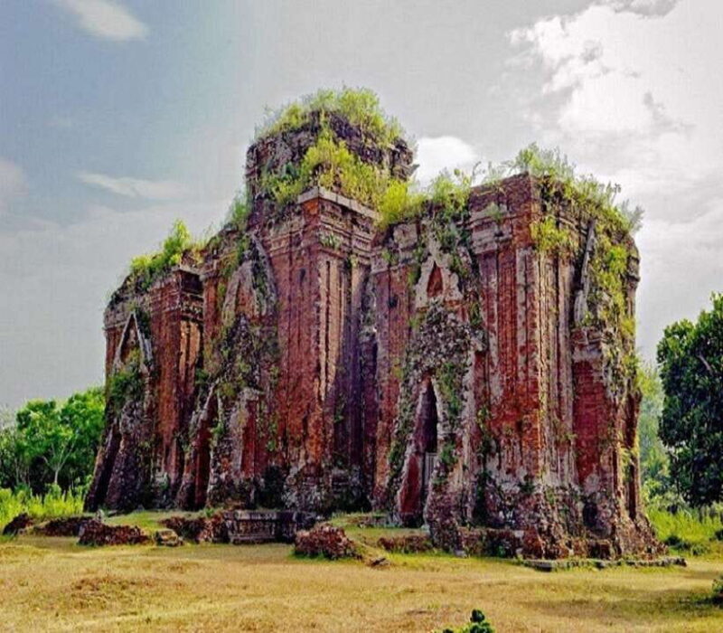 Ky Anh Tunnel & Cham Tower: Vietnam War Tour by Private - Key Points