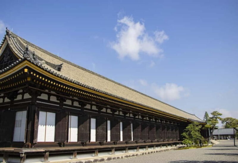 Kyoto: 1,001 Kannon Statues at Sanjsangen-d Temple - The Art and Architecture of Sanjsangen-d
