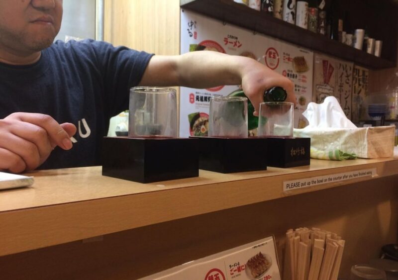 Kyoto: Casual Pontocho Evening Food Tour - Authenticity and Guide Highlights