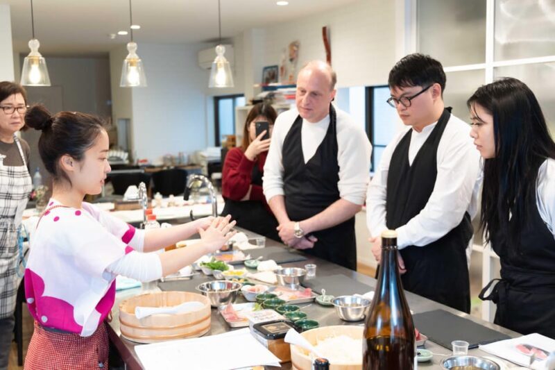 Kyoto: Enjoy Sushi & Market Tour! Best for Family & Couple! - The Sum Up: Who Will Love This Experience?